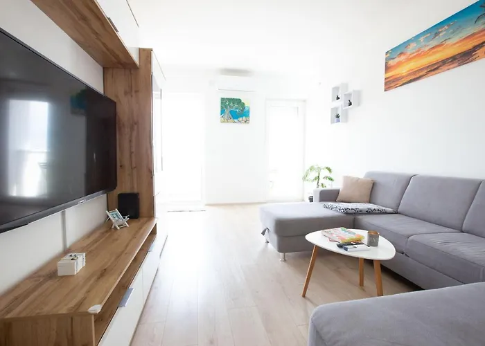 Apartment Ines With Balcony And View *