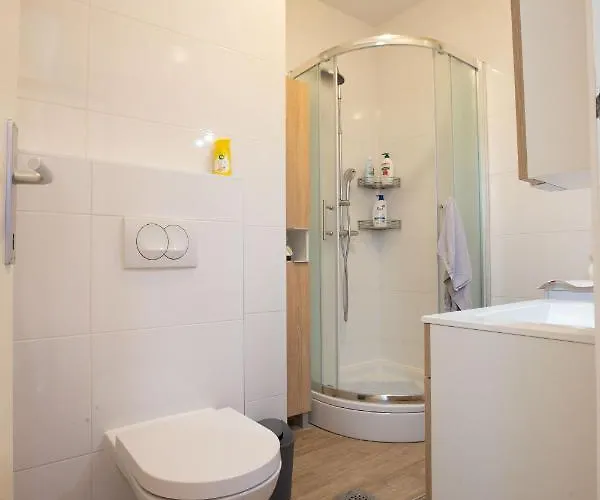 Ines With Balcony And View Apartment *