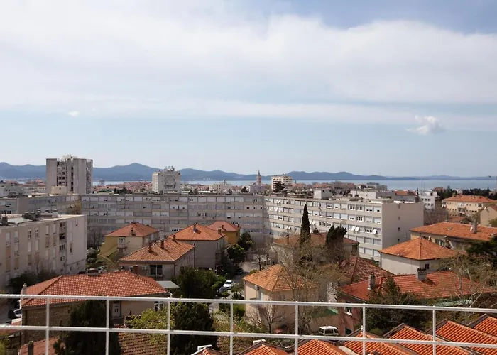 Apartment Ines With Balcony And View Zadar
