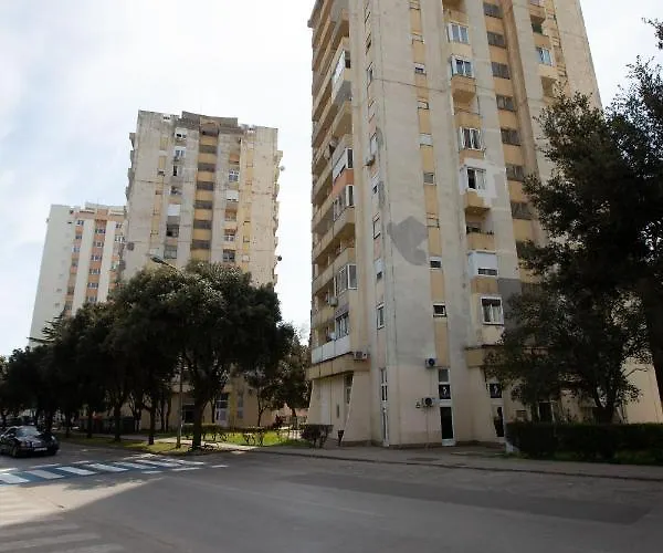 Ines With Balcony And View