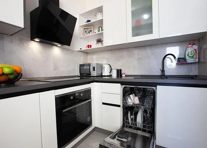 Apartment Ines With Balcony And View Zadar